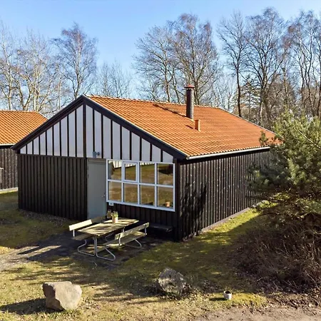 Holiday home Orpah - 100m From The Sea By Interhome *