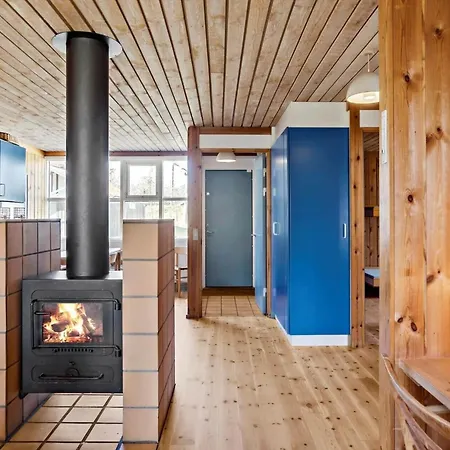 Orpah - 100m From The Sea By Interhome * Bøtø By